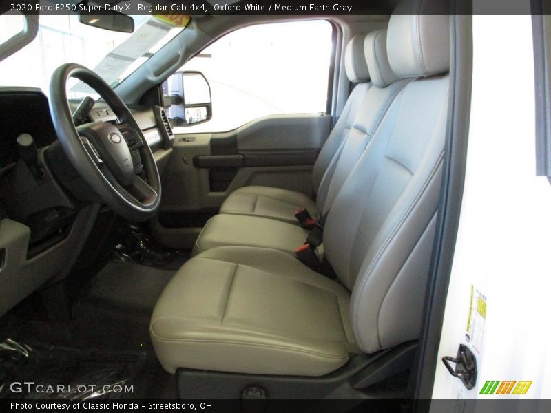 Oxford White / Medium Earth Gray 2020 Ford F250 Super Duty XL Regular Cab 4x4