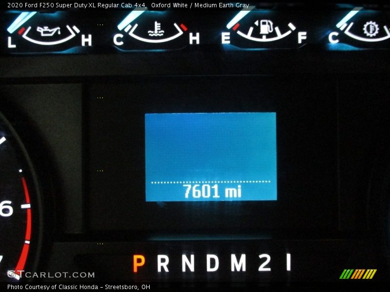 Oxford White / Medium Earth Gray 2020 Ford F250 Super Duty XL Regular Cab 4x4