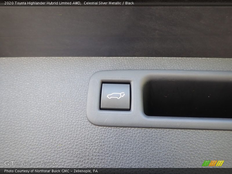 Celestial Silver Metallic / Black 2020 Toyota Highlander Hybrid Limited AWD