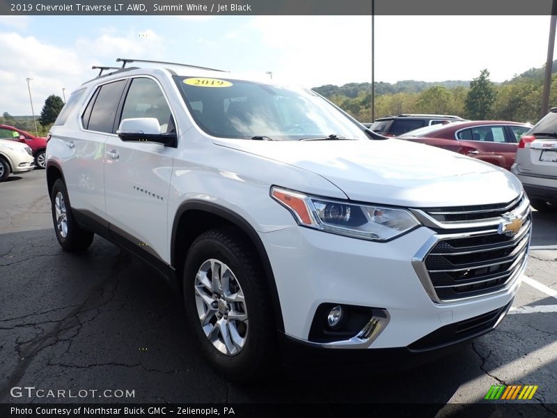 Summit White / Jet Black 2019 Chevrolet Traverse LT AWD