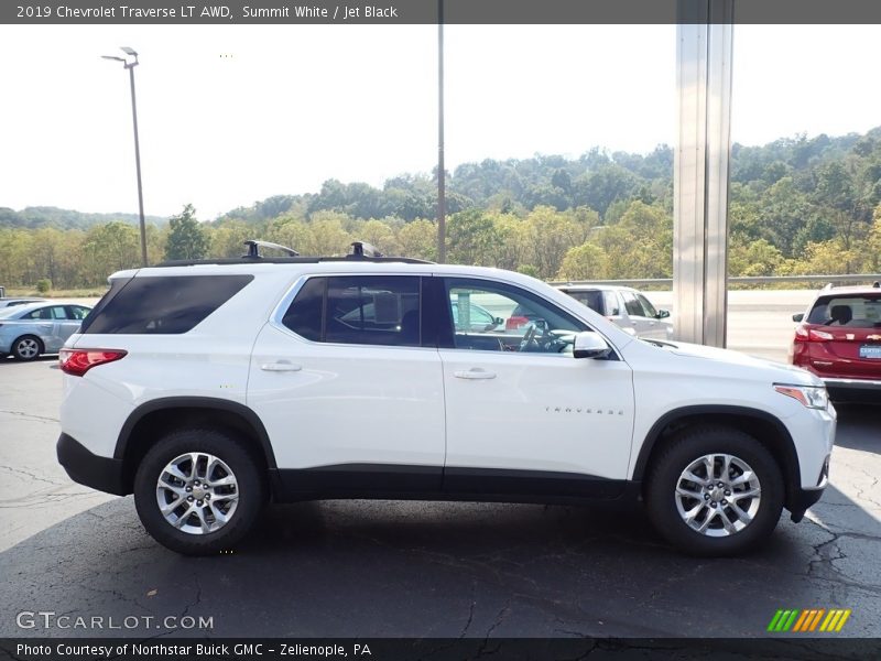 Summit White / Jet Black 2019 Chevrolet Traverse LT AWD