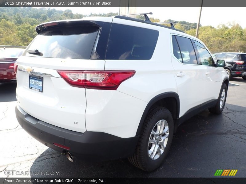 Summit White / Jet Black 2019 Chevrolet Traverse LT AWD