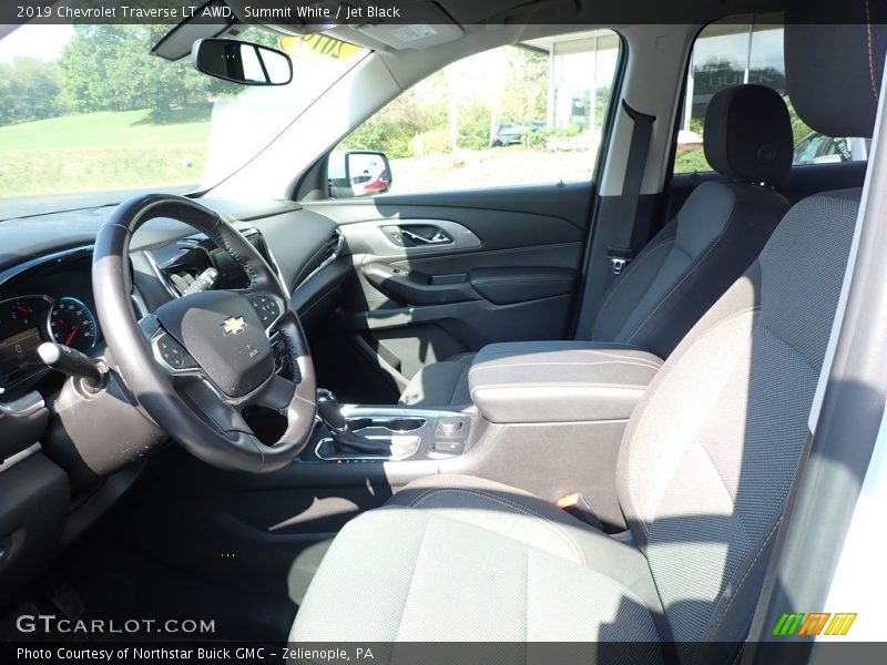 Summit White / Jet Black 2019 Chevrolet Traverse LT AWD