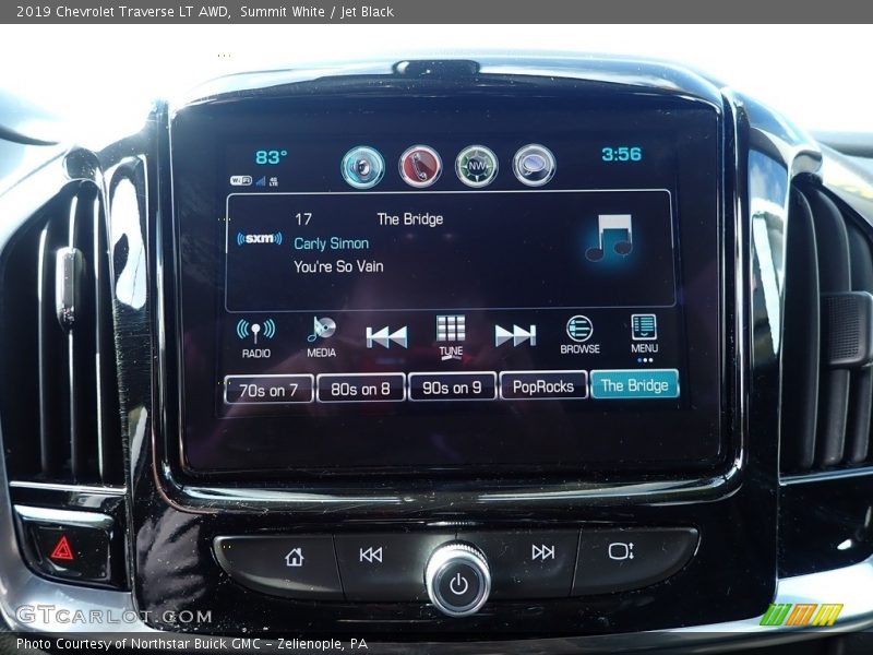 Summit White / Jet Black 2019 Chevrolet Traverse LT AWD