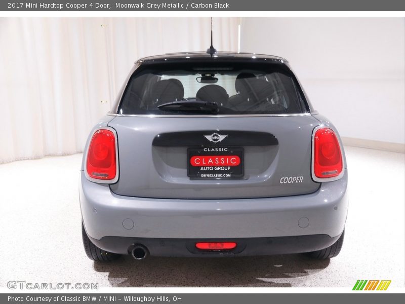 Moonwalk Grey Metallic / Carbon Black 2017 Mini Hardtop Cooper 4 Door