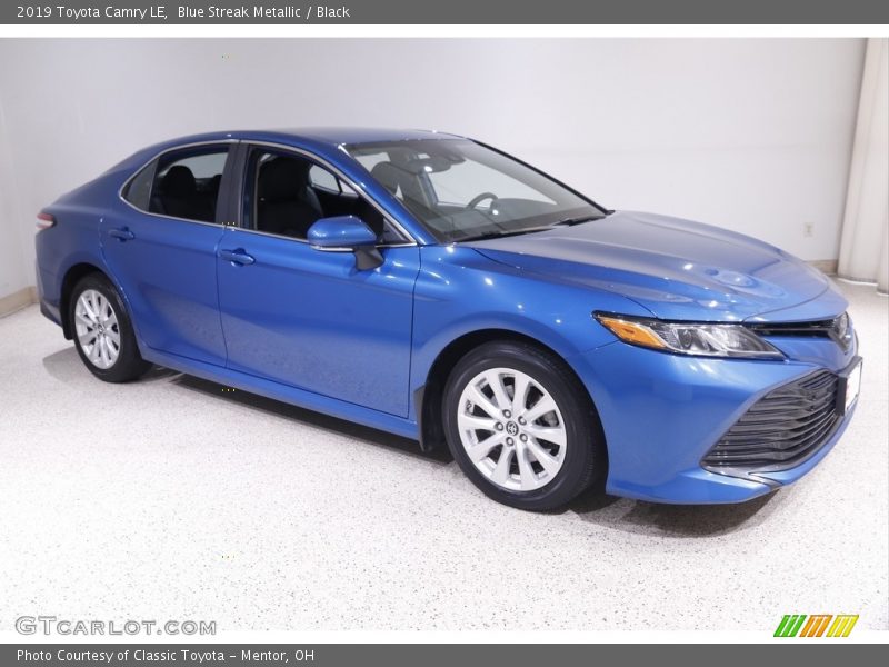 Blue Streak Metallic / Black 2019 Toyota Camry LE