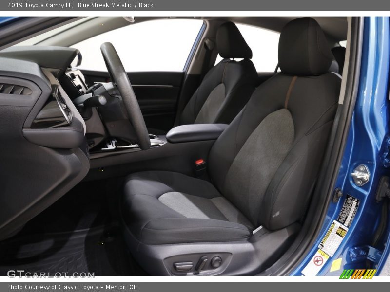 Blue Streak Metallic / Black 2019 Toyota Camry LE