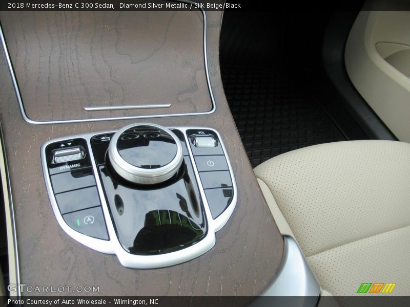 Diamond Silver Metallic / Silk Beige/Black 2018 Mercedes-Benz C 300 Sedan