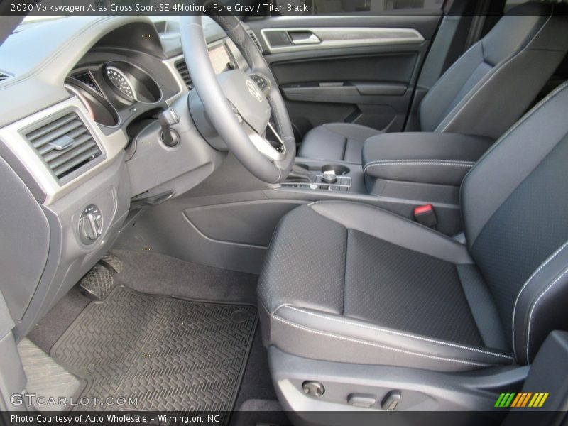 Pure Gray / Titan Black 2020 Volkswagen Atlas Cross Sport SE 4Motion