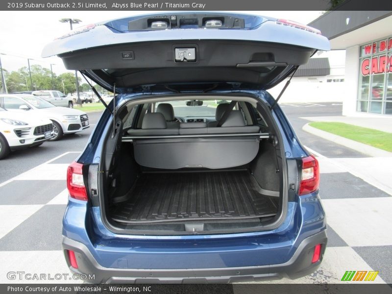 Abyss Blue Pearl / Titanium Gray 2019 Subaru Outback 2.5i Limited