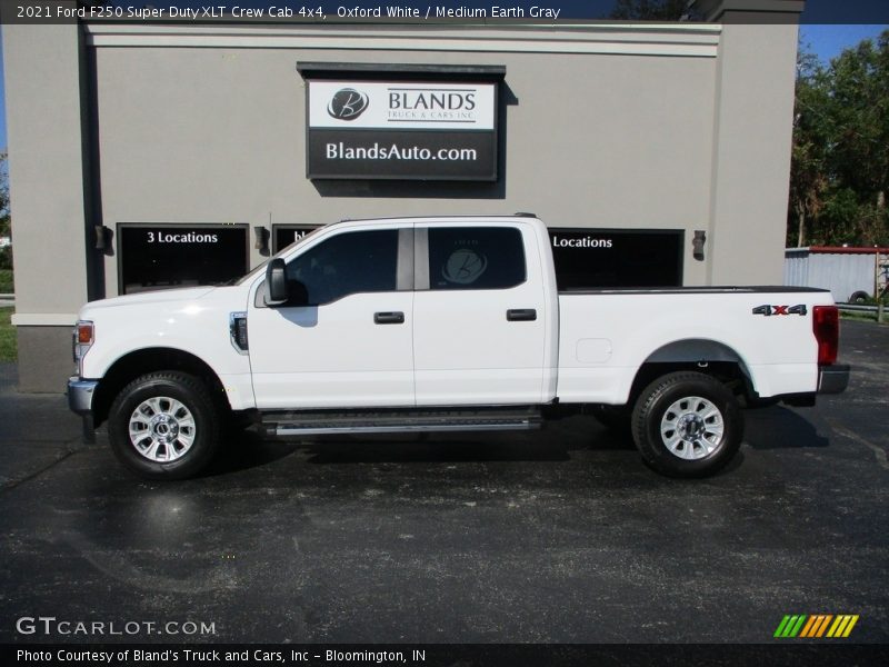 Oxford White / Medium Earth Gray 2021 Ford F250 Super Duty XLT Crew Cab 4x4