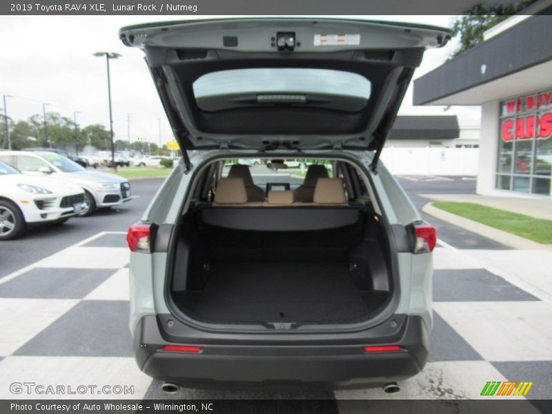 Lunar Rock / Nutmeg 2019 Toyota RAV4 XLE