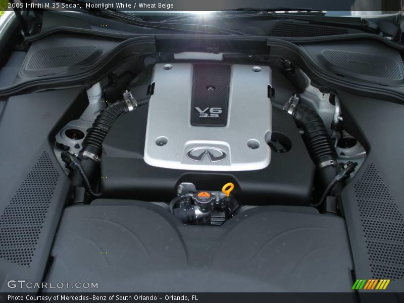 Moonlight White / Wheat Beige 2009 Infiniti M 35 Sedan