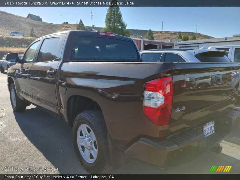 Sunset Bronze Mica / Sand Beige 2016 Toyota Tundra SR5 CrewMax 4x4