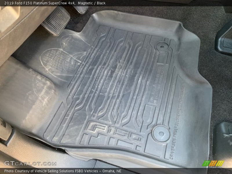 Magnetic / Black 2019 Ford F150 Platinum SuperCrew 4x4