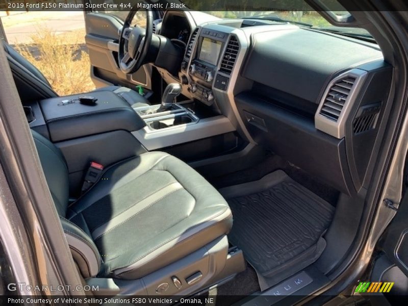 Magnetic / Black 2019 Ford F150 Platinum SuperCrew 4x4