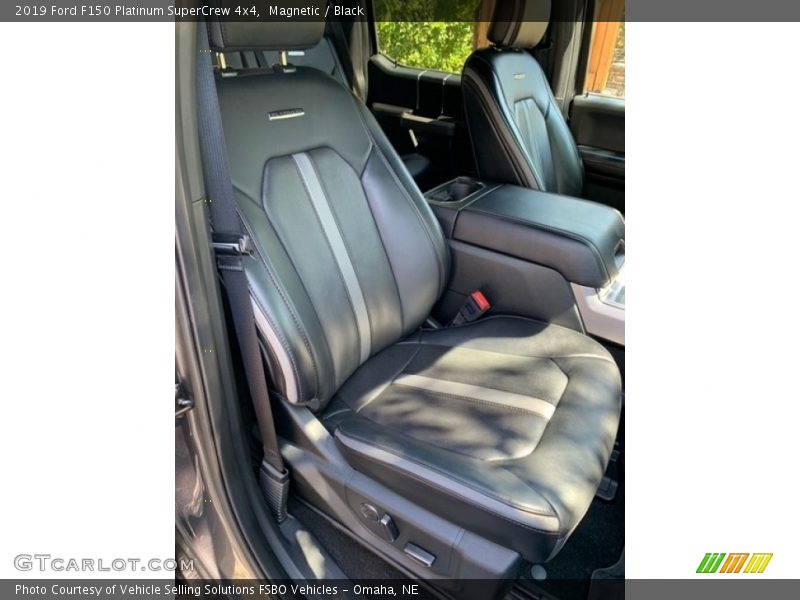 Magnetic / Black 2019 Ford F150 Platinum SuperCrew 4x4