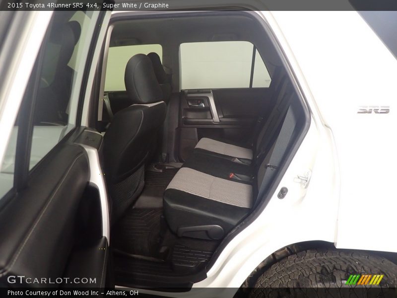Super White / Graphite 2015 Toyota 4Runner SR5 4x4