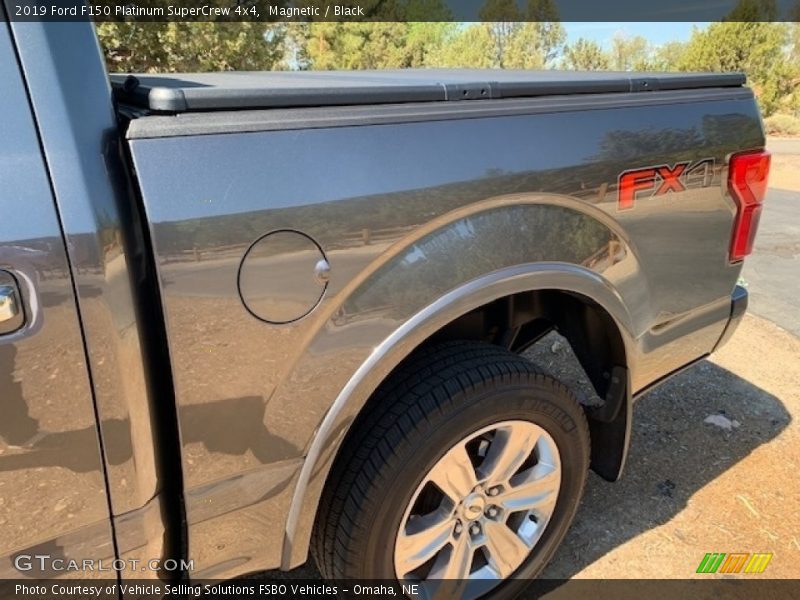 Magnetic / Black 2019 Ford F150 Platinum SuperCrew 4x4