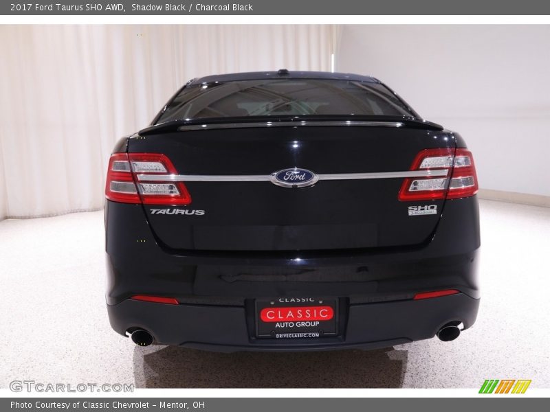 Shadow Black / Charcoal Black 2017 Ford Taurus SHO AWD