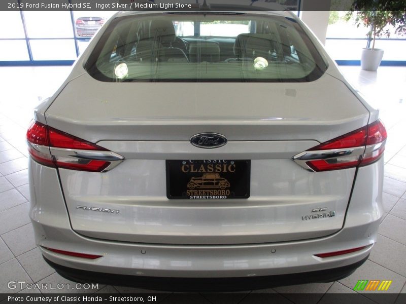 Ingot Silver / Medium Light Stone 2019 Ford Fusion Hybrid SE