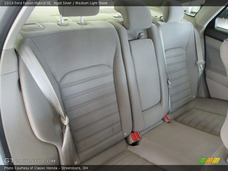 Ingot Silver / Medium Light Stone 2019 Ford Fusion Hybrid SE
