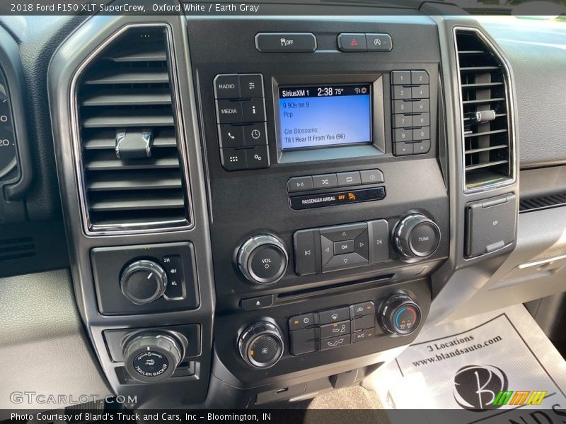 Oxford White / Earth Gray 2018 Ford F150 XLT SuperCrew