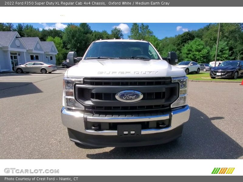 Oxford White / Medium Earth Gray 2022 Ford F350 Super Duty XL Regular Cab 4x4 Chassis