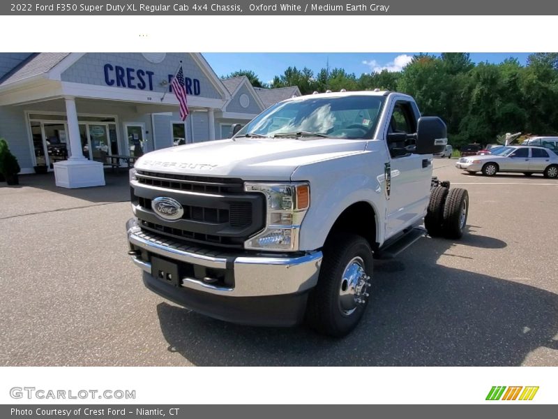 Oxford White / Medium Earth Gray 2022 Ford F350 Super Duty XL Regular Cab 4x4 Chassis