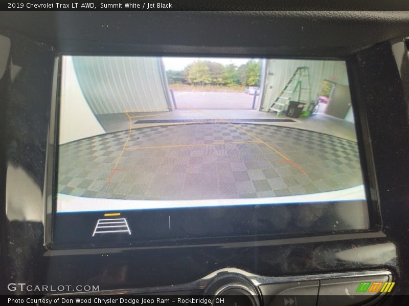 Summit White / Jet Black 2019 Chevrolet Trax LT AWD