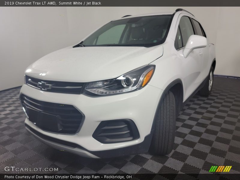 Summit White / Jet Black 2019 Chevrolet Trax LT AWD