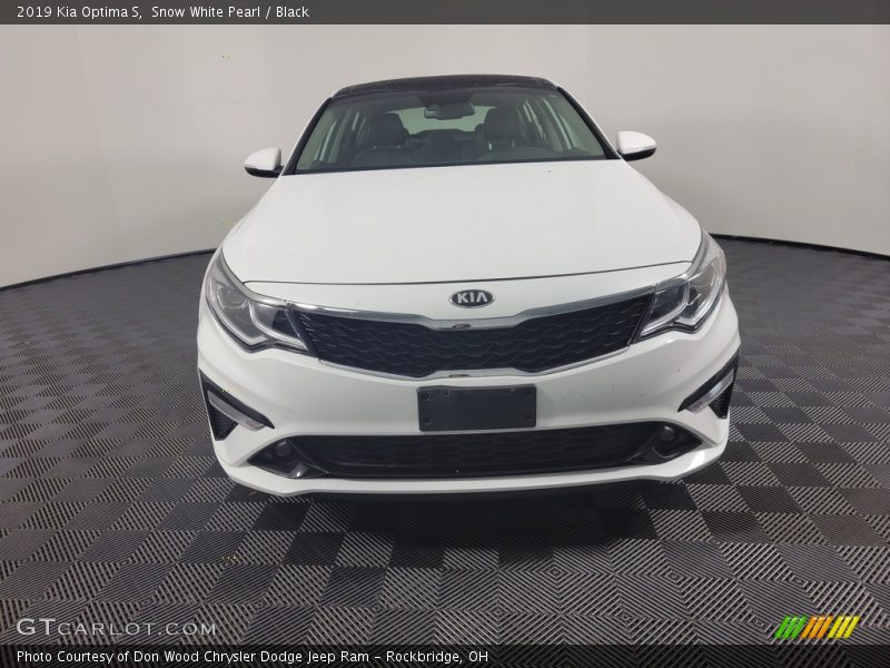 Snow White Pearl / Black 2019 Kia Optima S