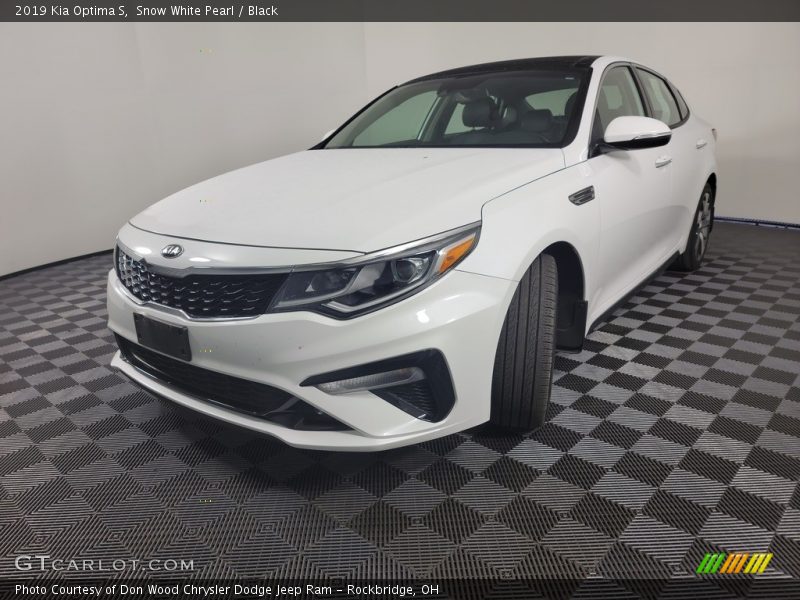 Snow White Pearl / Black 2019 Kia Optima S