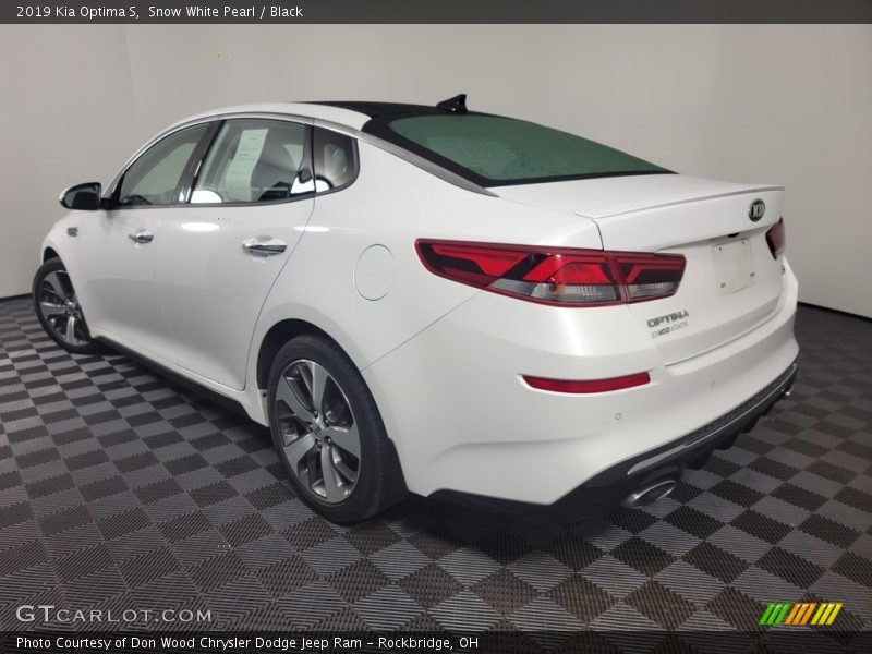 Snow White Pearl / Black 2019 Kia Optima S