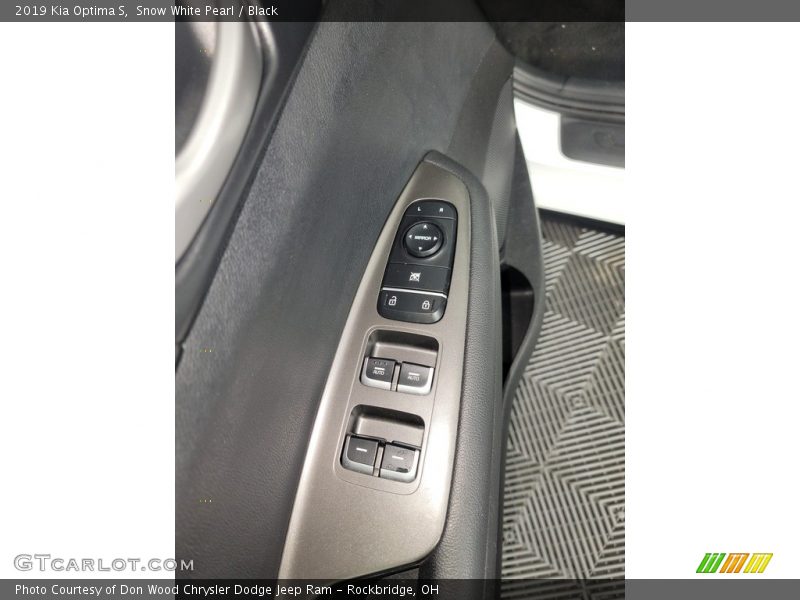 Snow White Pearl / Black 2019 Kia Optima S