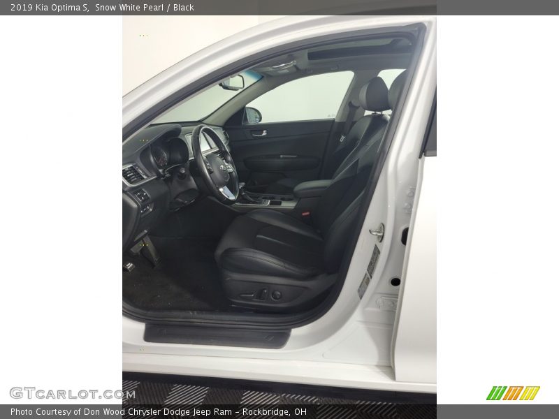 Snow White Pearl / Black 2019 Kia Optima S