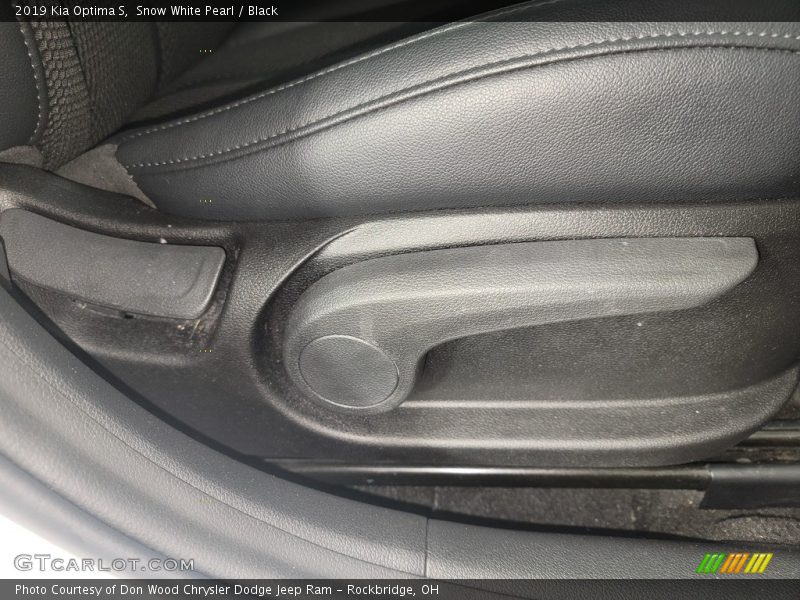 Snow White Pearl / Black 2019 Kia Optima S