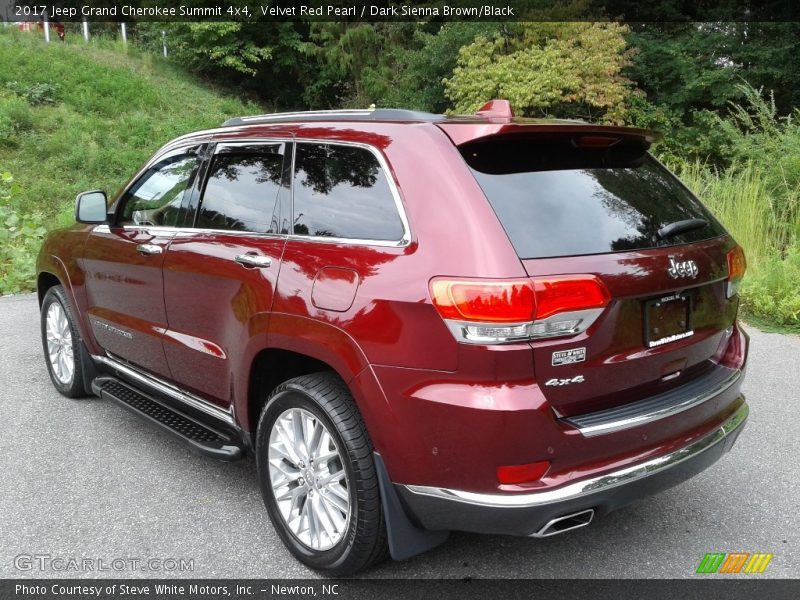 Velvet Red Pearl / Dark Sienna Brown/Black 2017 Jeep Grand Cherokee Summit 4x4