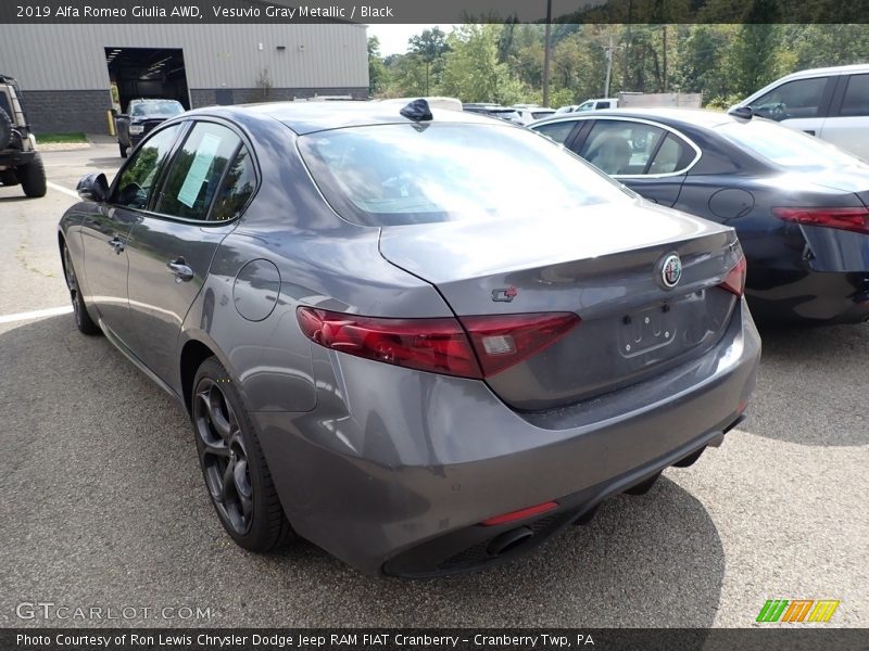 Vesuvio Gray Metallic / Black 2019 Alfa Romeo Giulia AWD