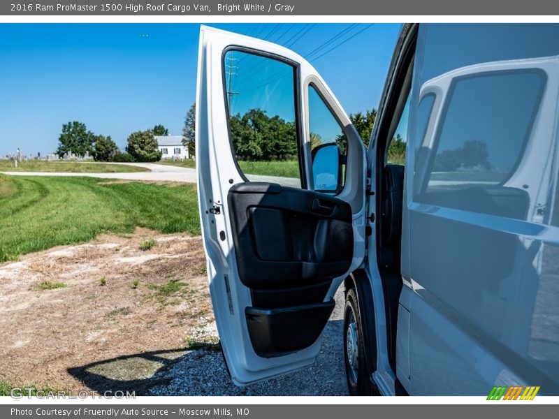 Bright White / Gray 2016 Ram ProMaster 1500 High Roof Cargo Van