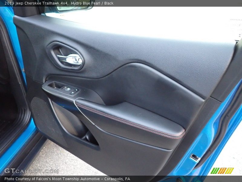 Hydro Blue Pearl / Black 2019 Jeep Cherokee Trailhawk 4x4