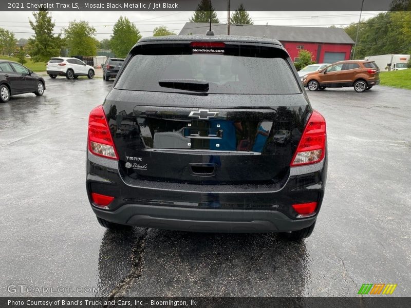 Mosaic Black Metallic / Jet Black 2021 Chevrolet Trax LS