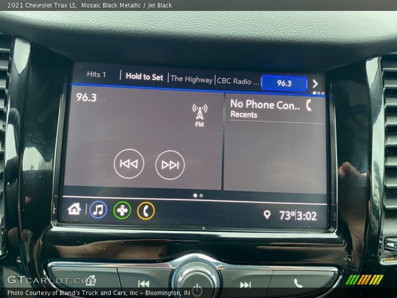 Mosaic Black Metallic / Jet Black 2021 Chevrolet Trax LS