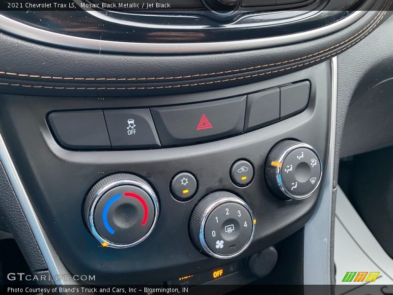 Mosaic Black Metallic / Jet Black 2021 Chevrolet Trax LS