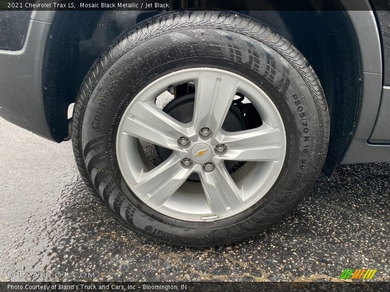 Mosaic Black Metallic / Jet Black 2021 Chevrolet Trax LS