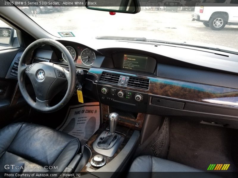 Alpine White / Black 2005 BMW 5 Series 530i Sedan