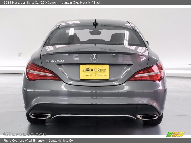 Mountain Grey Metallic / Black 2018 Mercedes-Benz CLA 250 Coupe