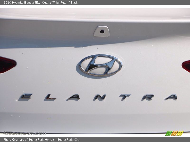 Quartz White Pearl / Black 2020 Hyundai Elantra SEL
