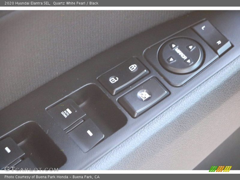 Quartz White Pearl / Black 2020 Hyundai Elantra SEL