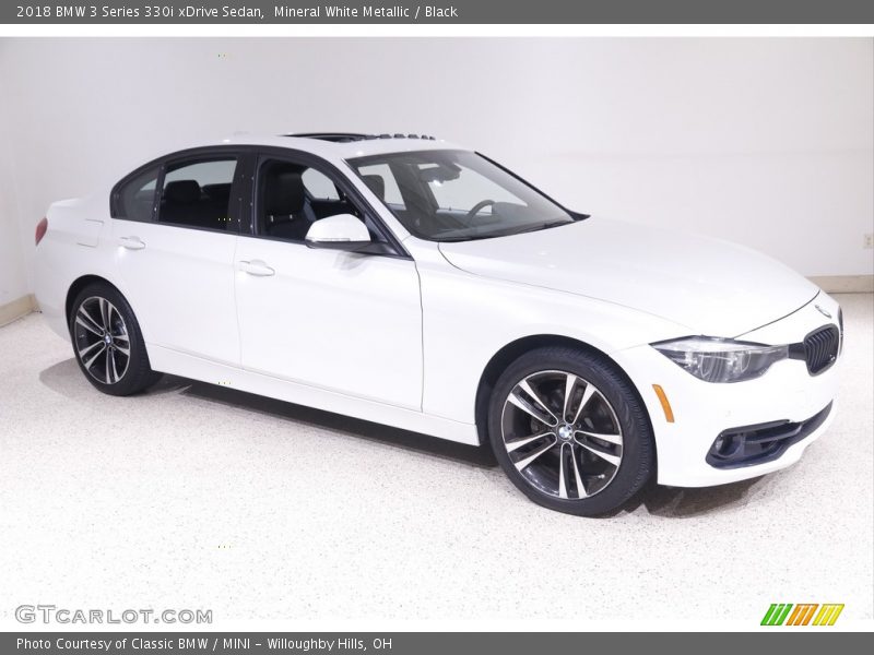 Mineral White Metallic / Black 2018 BMW 3 Series 330i xDrive Sedan